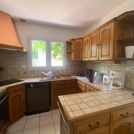 Дом отдыха Maison Familiale A La Tranche-sur-mer, Proche Plage, Terrasse, Parking - Fr-1-22-374 Ла-Транш-сюр-Мер