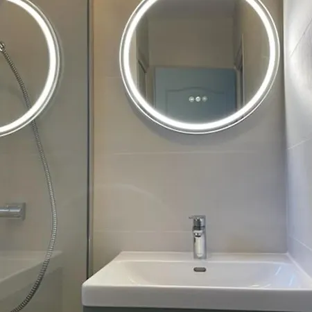 Maison Familiale A La Tranche-sur-mer, Proche Plage, Terrasse, Parking - Fr-1-22-374 *